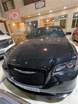 کرایسلەر 300